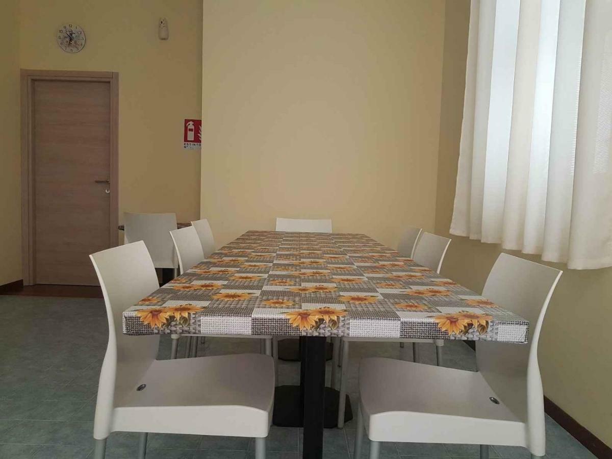 Hotel Piramide Reggio nell'Emilia Zewnętrze zdjęcie